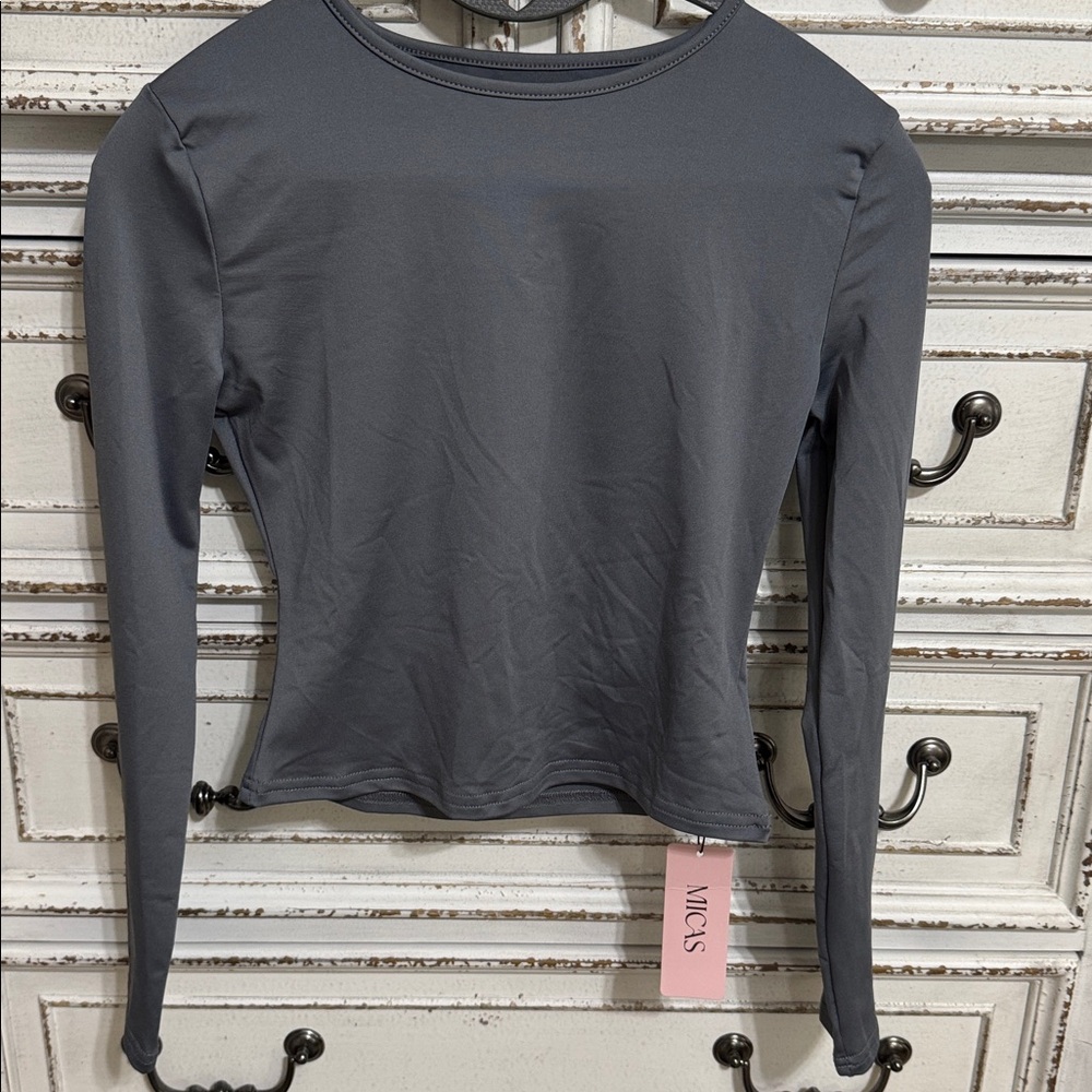 Micas Basic Gray Long Sleeve Top S